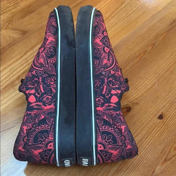 Raad Black and Red lace up Loafers with Swirling Design